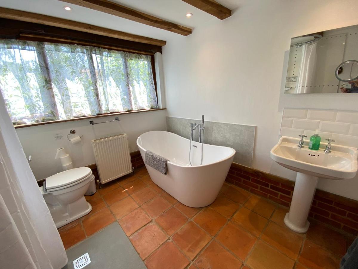 Brundish Suffolk Barn 2 Bed Idyllic 6 Acres Βίλα Wilby  Εξωτερικό φωτογραφία